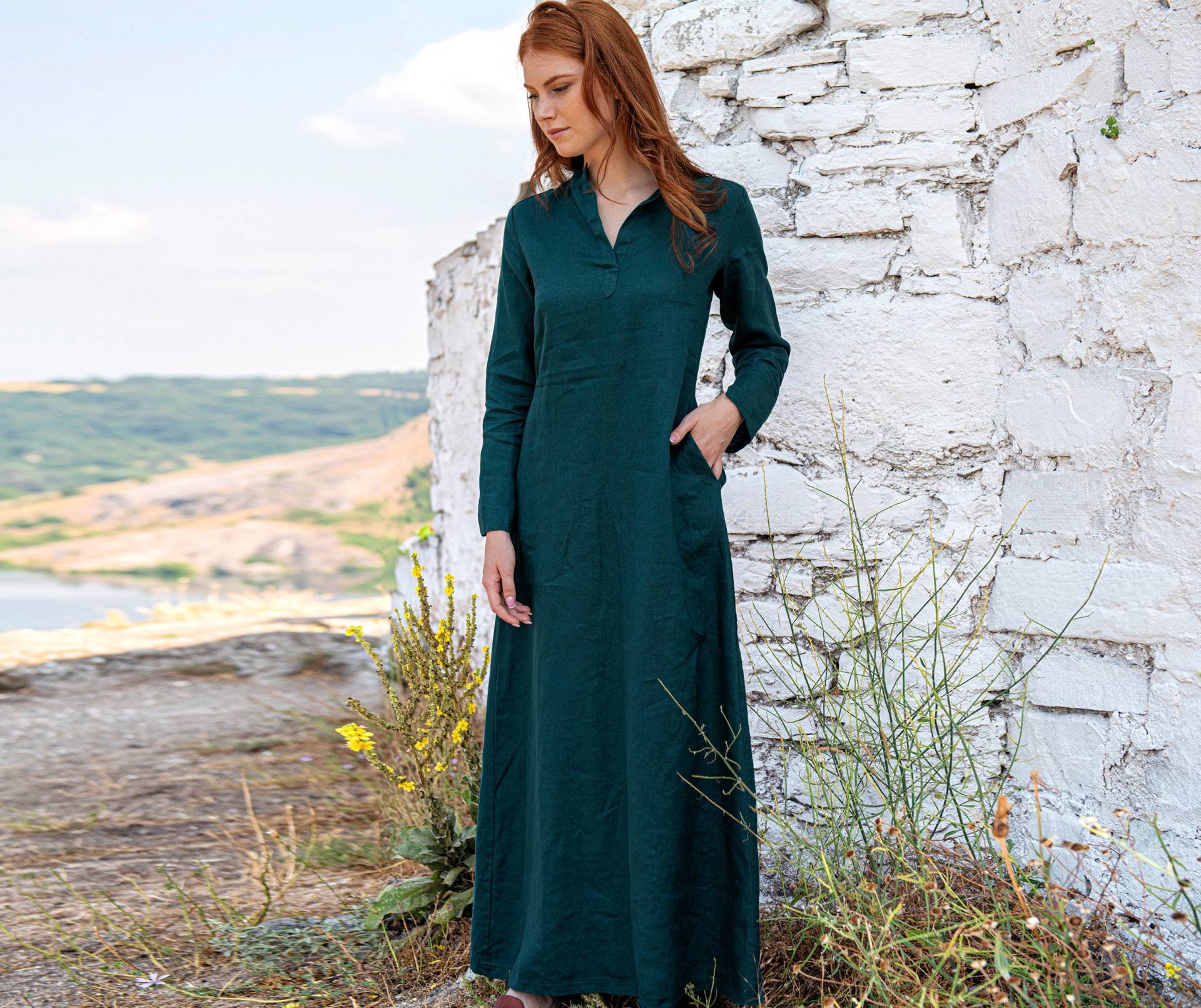 Smaragdgrünes Leinen-Kaftan-Kleid, Leinen-Maxikleid, Langarm-Maxikleid, Tiefgrünes Leinenkleid Für Frauen, Schlichte Leinenkleidung, Frühlingskleid von VisibleArt