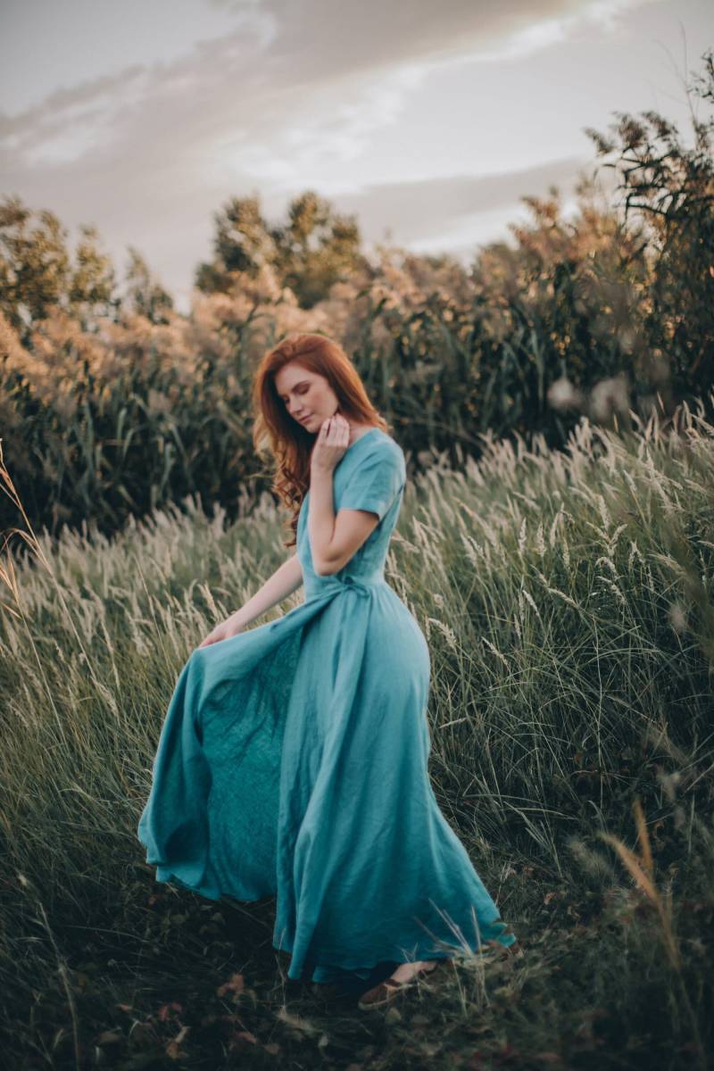 Wickelkleid Aus Gewaschenem Leinen, Blaugrünes Leinenkleid, Sommer-Maxikleid, Boho-Maxikleid, Übergrößekleid, Brautjungfernkleid, Leinenkleidung von VisibleArt