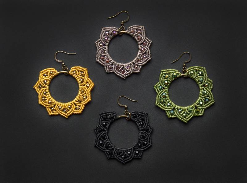 Micro Makramee Mandala Ohrringe von VisionAndSomeTime
