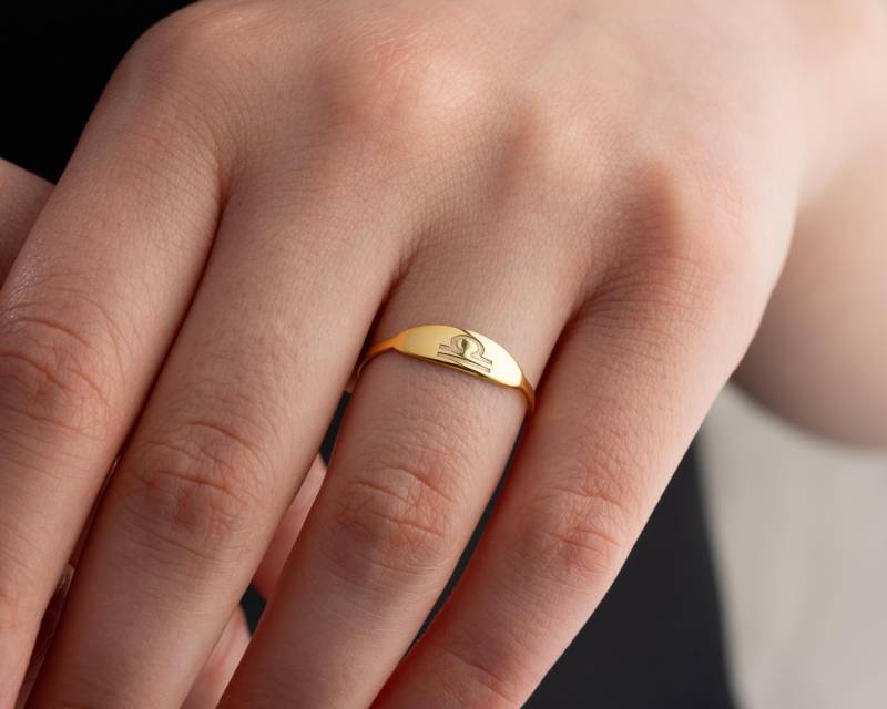 Sterling Silber Sternzeichen Ring Für Frauen Benutzerdefinierte Astrologie Zeichen Gold Horoskop von VisionForgeJewelry