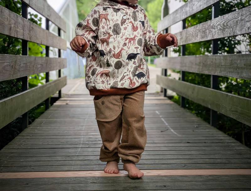 Visuell Design - Cordhose/Mitwachshose Pumphose Aus Cord Hose Kinder/ Baby/ Mitwachsend in Camel von VisuellDesign