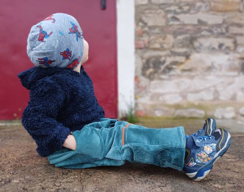 Visuell Design - Cordhose Mehrere Lagen Kniepatch Breitcordhose Pumphose Baumwolle Uni Baby Kinder Petrol von VisuellDesign