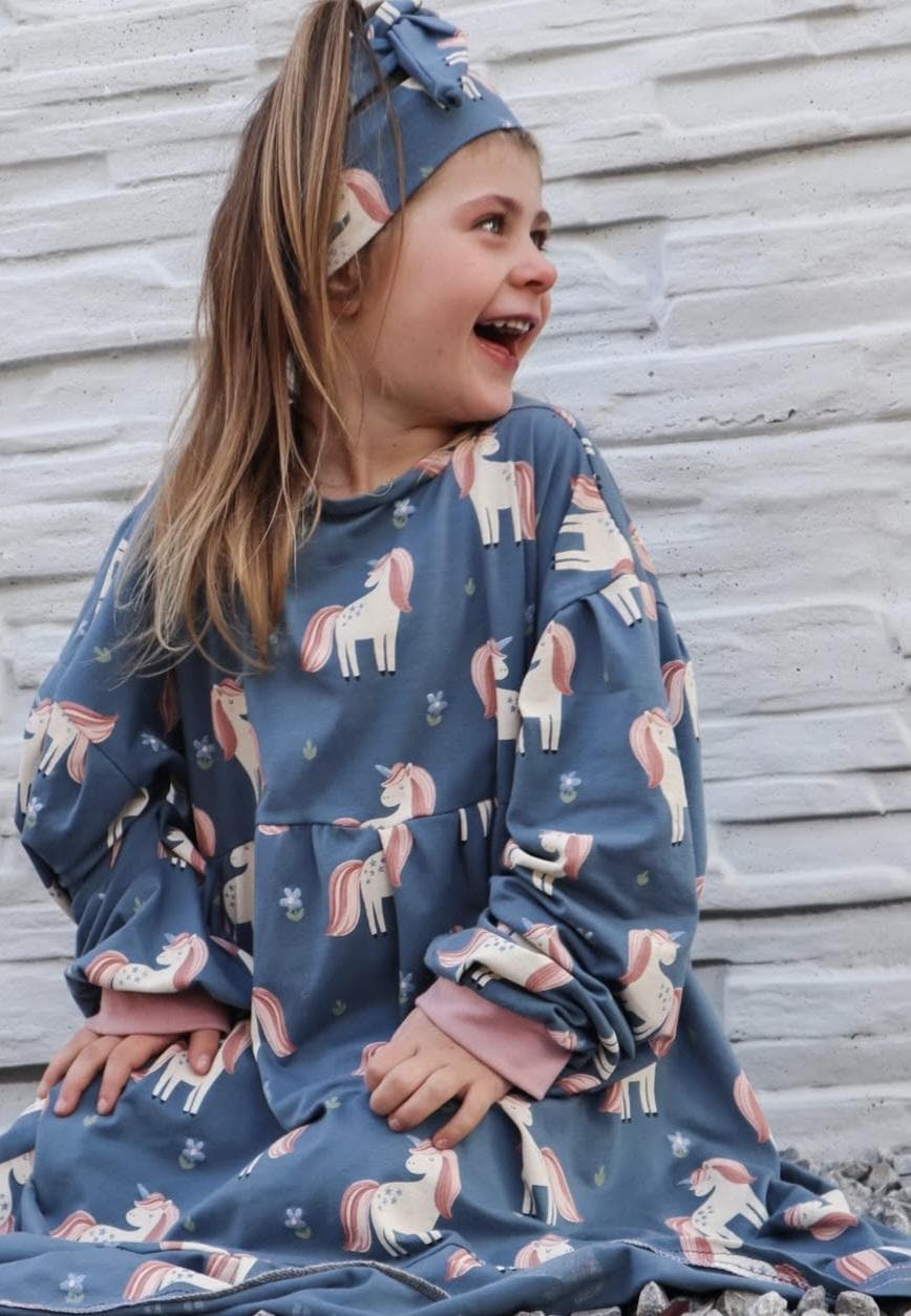 Visuell Design - Hippie Kleid Mädchen- Einhorn Pferde Rosa Blau Weiß von VisuellDesign