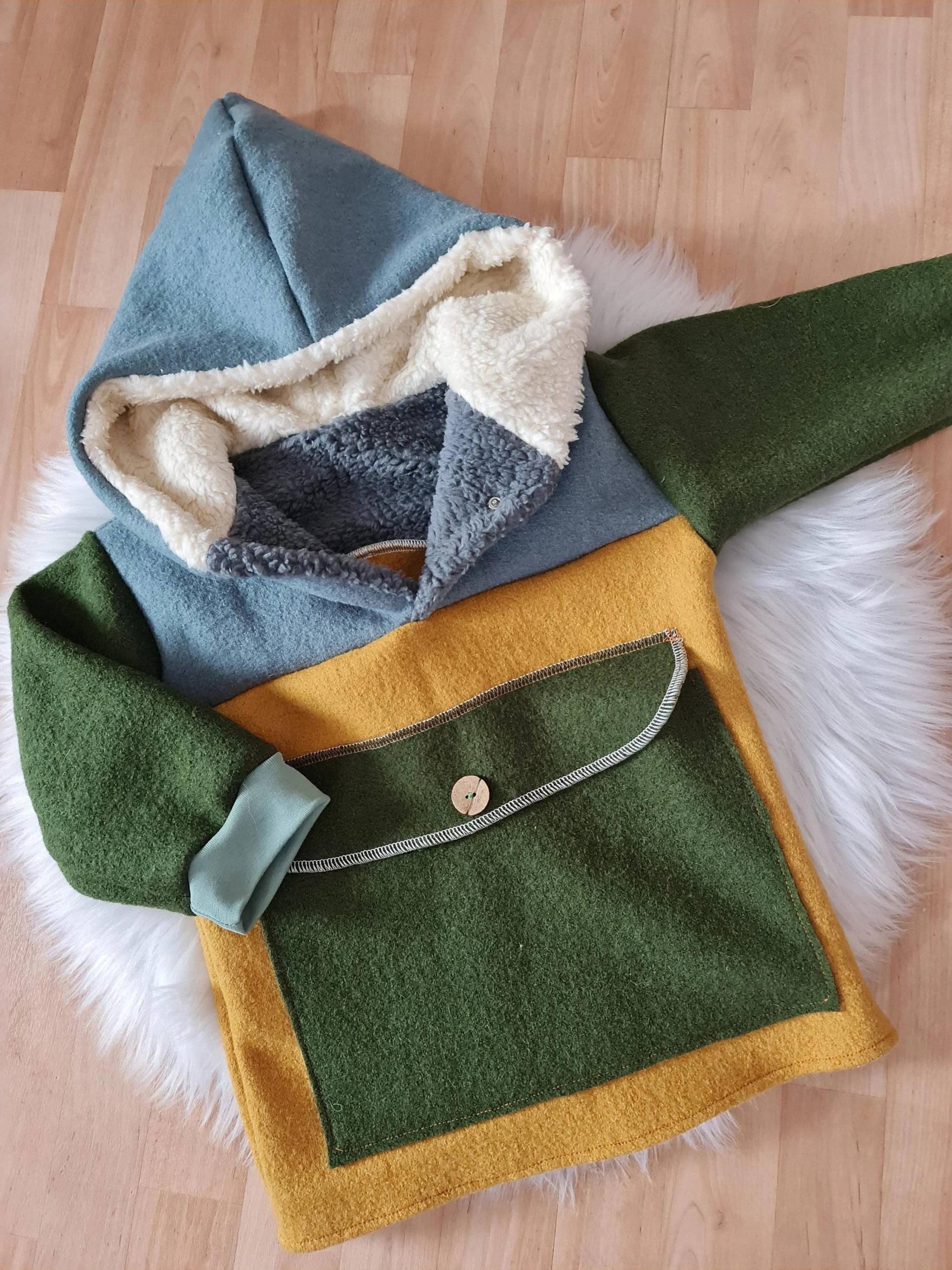 Visuell Design Liebevolle Handarbeit - Troyer Kapuzenpullover Bunt Windbreaker Pulli Brusttasche Walkpullover Walk Hoodies Bis Gr. 158 von VisuellDesign
