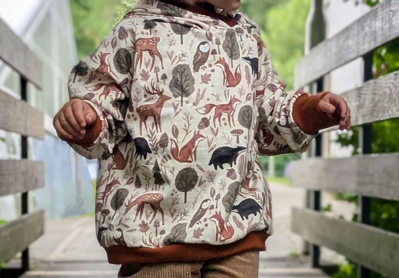 Visuell Design - Oversize Kapuzenpullover French Terry Neuheit Waldtiere von VisuellDesign