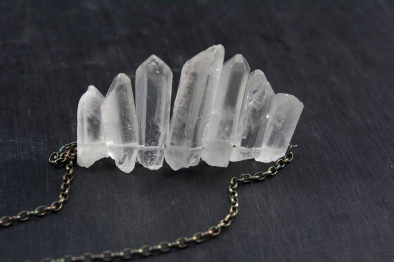 Cool Summer Kristall Punkt Halskette - Natürlicher Bergkristall Punkte Klare Quarz Schmuck 925Er Silber Kette Cool Summer Kristall Punkt Halskette - Natürlicher Bergkristall Punkte Klare Quarz Schmuck 925Er Silber Kette von VitaGems