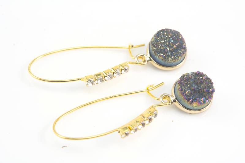 Mid Night Blaue Kristallquarz Ohrringe - Druzy Kristall Edelstein Schmuck Runde Stein Lünette Set Goldfarben Kupfer Mid Night Blaue Kristallquarz Ohrringe - Druzy Kristall Edelstein Schmuck Runde Stein Lünette Set Goldfarben Kupfer von VitaGems