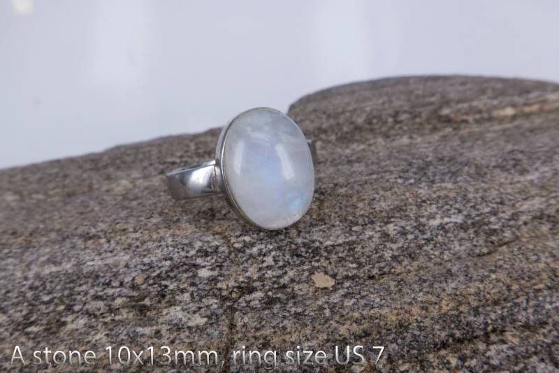 Regenbogen Mondstein Ring - Natürlichen Edelstein-Ring Statement-Ring Naturstein Schmuck Heilung Regenbogen Mondstein Ring - Natürlichen Edelstein-Ring Statement-Ring Naturstein Schmuck Heilung von VitaGems