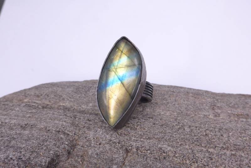 Starker Labradorit Ring, Natürlicher Edelstein Sterling Silber Handarbeit Marquise Form Stein Verstellbarer Ring Starker Labradorit Ring, Natürlicher Edelstein Sterling Silber Handarbeit Marquise Form Stein Verstellbarer Ring von VitaGems