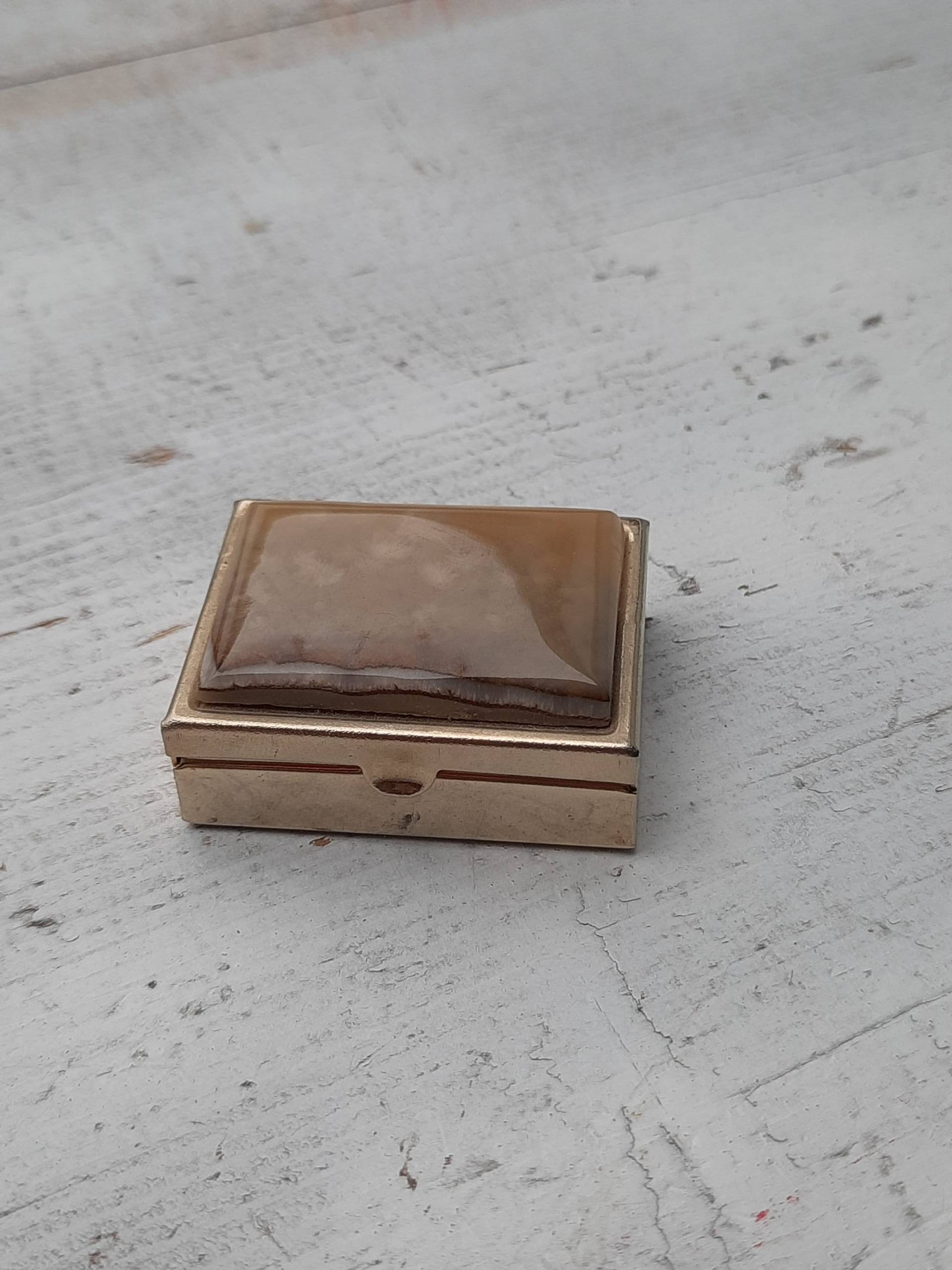 Naturstein Vintage Pillendose Naturstein Vintage Pillendose von VitaMonella