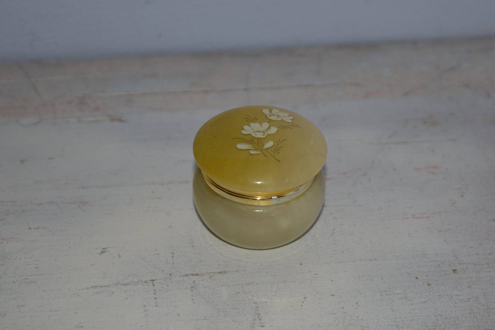 Runde Schmuckschatuelle in Naturstein Runde Schmuckschatuelle in Naturstein von VitaMonella