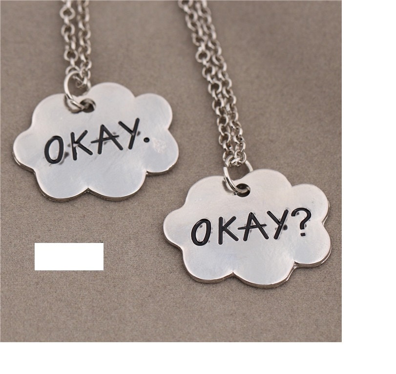 Der Fehler in Unserer Sternen Okay Schmuck Vintage Silber Gold Wolke Freundschaft Halsbandanhänger Für Männer Frauen Liebhaber Paar Der Fehler in Unserer Sternen Okay Schmuck Vintage Silber Gold Wolke Freundschaft Halsbandanhänger Für Männer Frauen Liebhaber Paar von Vitaminchik321