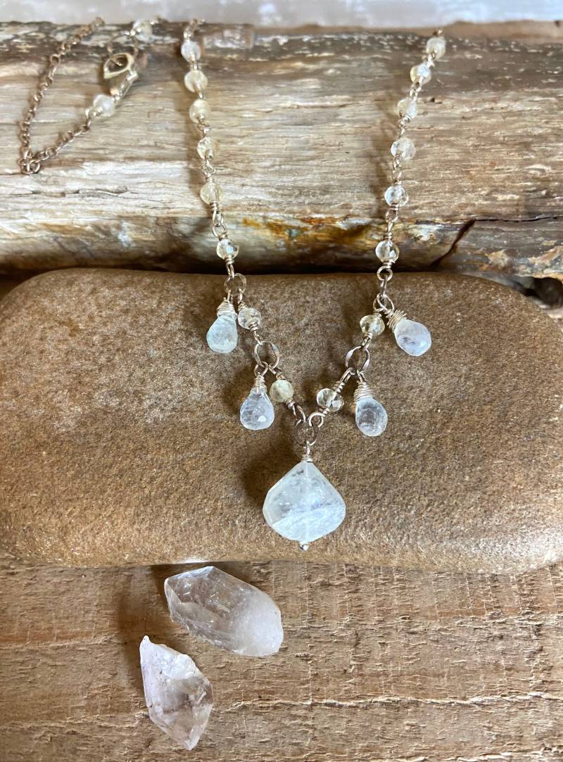Mondstein Und Hell Citrin Edelstein Handgemachte Sterling Silber Halskette von VivianRDesigns