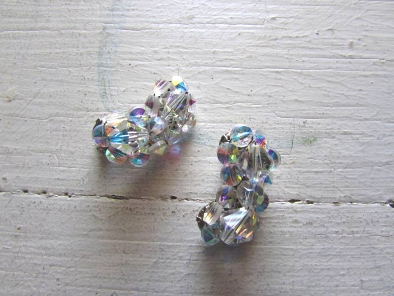 1950Er Jahre Vintage Aurora Borealis Kristall Ohrringe | Halbmond Ab-stein von VivianVintage8