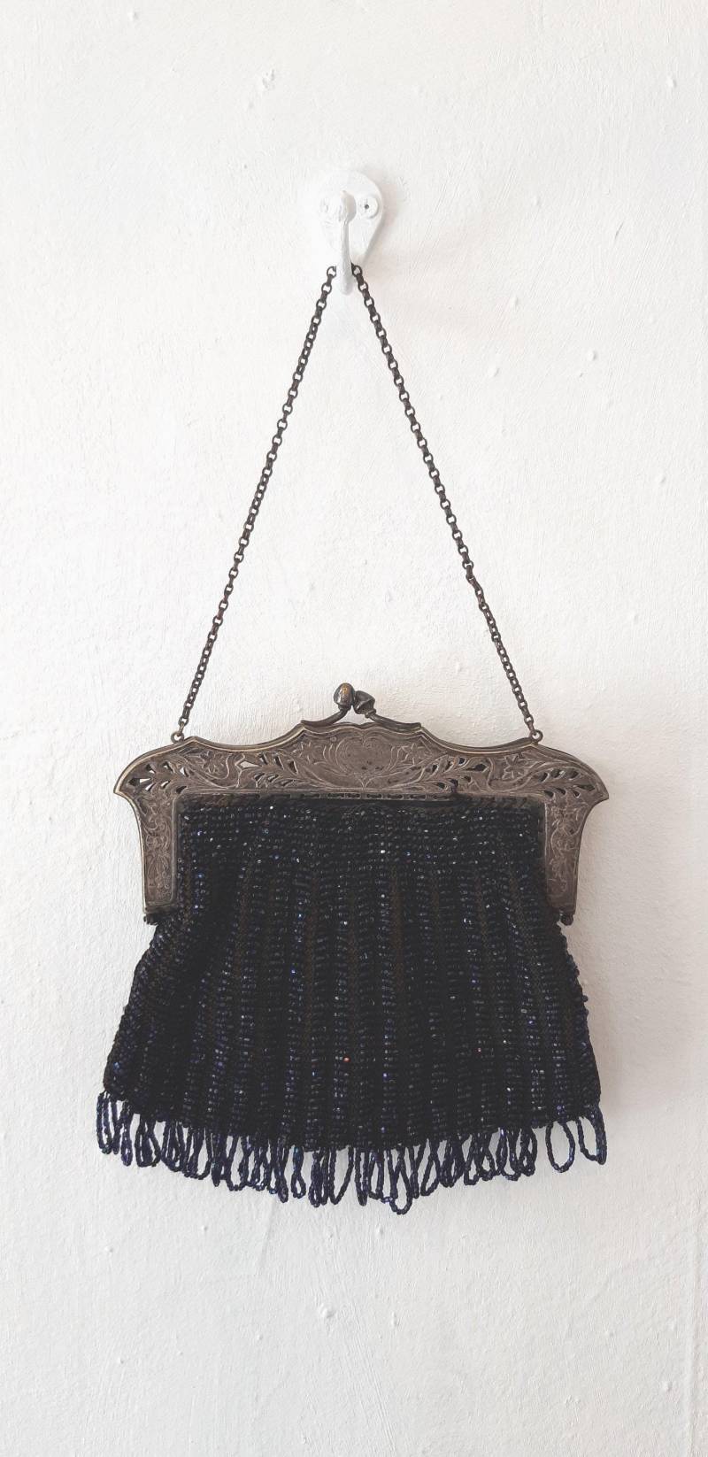 Antike Jugendstil Perlen Abendtasche - Neusilber, Nachtblau von VivianVintage8