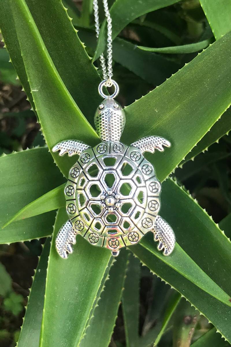 Silberfarbene Schildkröte Anhänger Charm Halskette - Symbol Halskette Silberfarbener Boho Schmuck I1150 von VividBloom