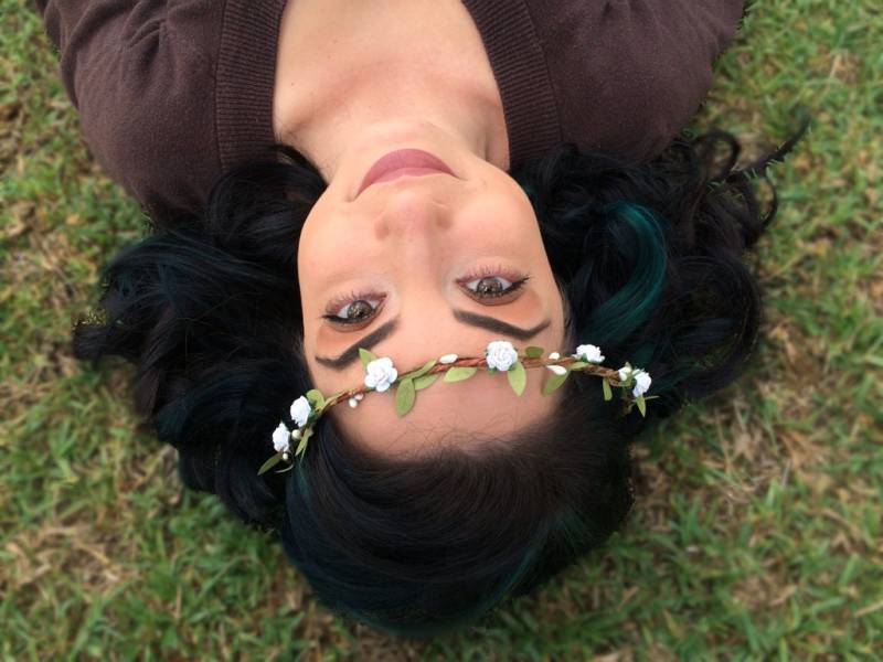 Weiße Rose Blumenkrone - Rosenblüten Stirnband Blumen Haarkranz Tiara Hochzeit Braut Blumenmädchen Junggesellinnenabschied von VividBloom