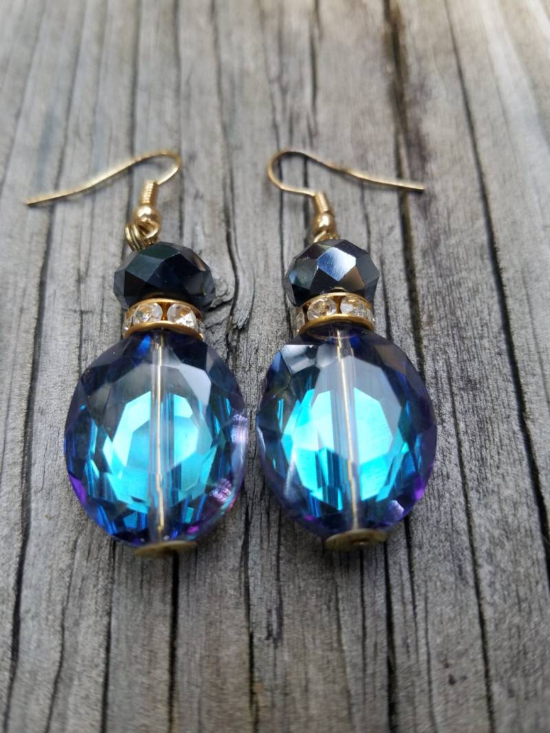 Burmuda Blau Kristall Ohrringe - Schmuck Tropfen Burmuda Blau Kristall Ohrringe - Schmuck Tropfen von VividDesignsJewelry