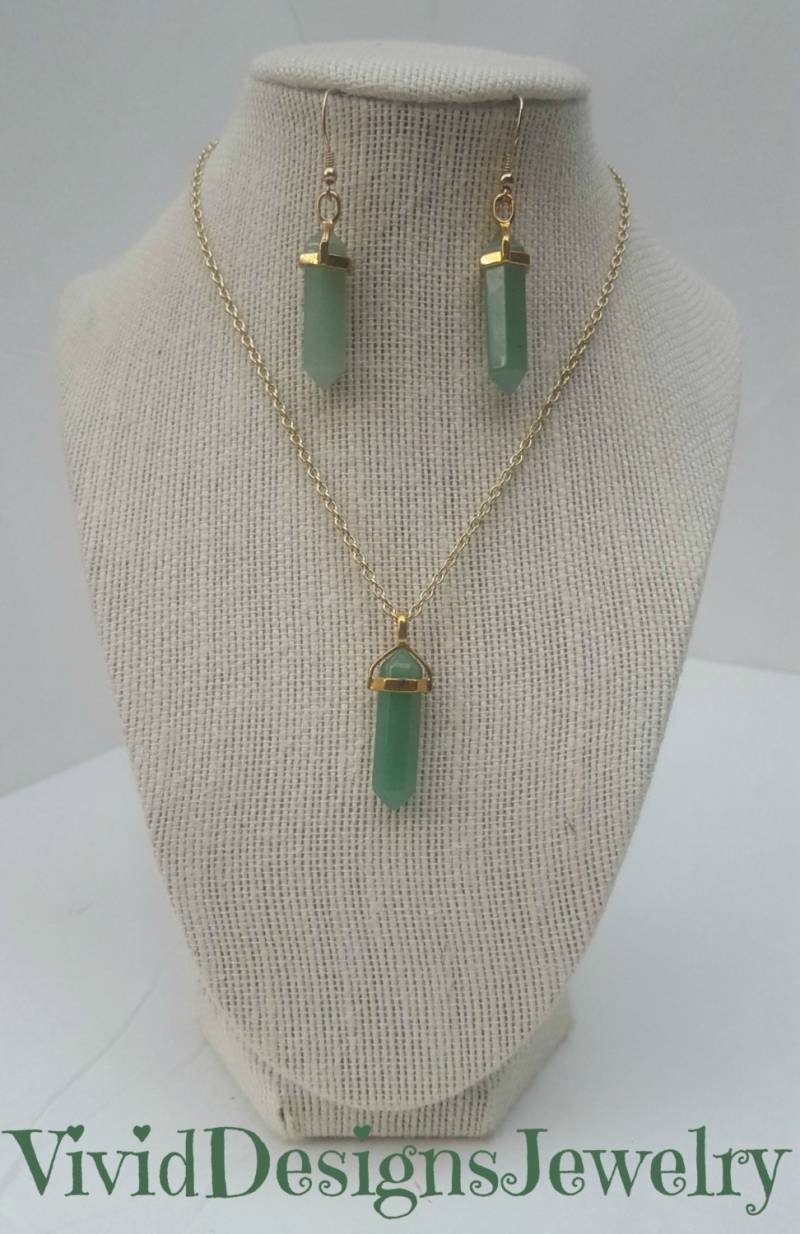 Grünquarz Briolette Tropfen Statement Halskette Und Ohrring Set Grünquarz Briolette Tropfen Statement Halskette Und Ohrring Set von VividDesignsJewelry