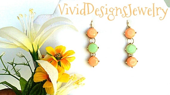 Koralle Ohrringe - Und Minze Statement Pfirsich Koralle Ohrringe - Und Minze Statement Pfirsich von VividDesignsJewelry