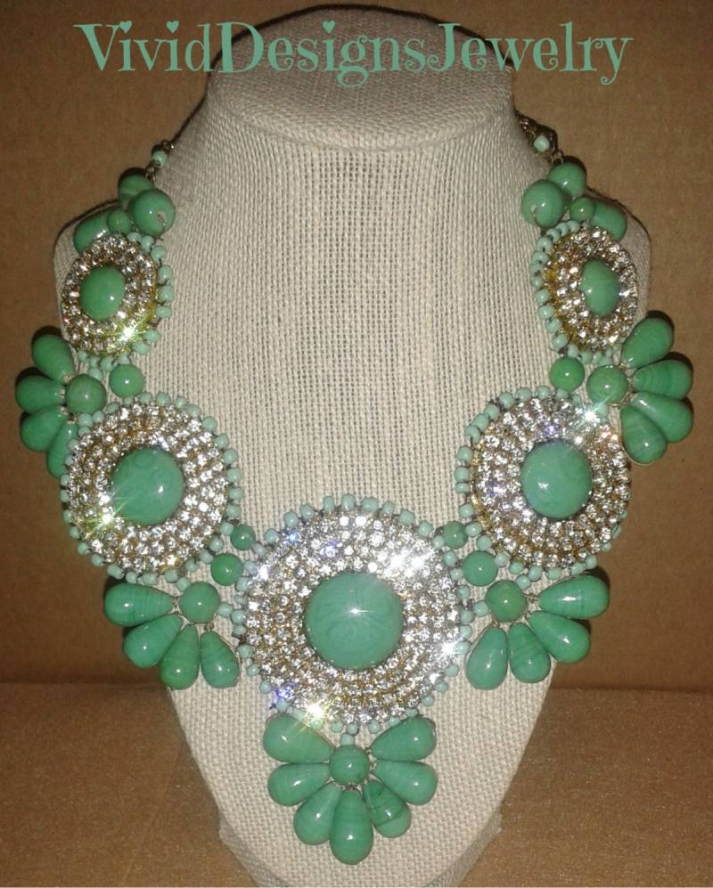 Lätzchen Halskette - Gliederkette Lätzchen Halskette - Gliederkette von VividDesignsJewelry