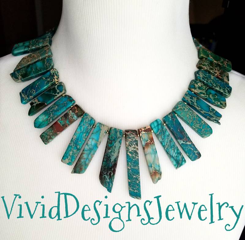 Türkis Imperial Jaspis Blau Spike Statement Halskette - Edelstein Stick Lätzchen Hochzeitshalskette Türkis Imperial Jaspis Blau Spike Statement Halskette - Edelstein Stick Lätzchen Hochzeitshalskette von VividDesignsJewelry