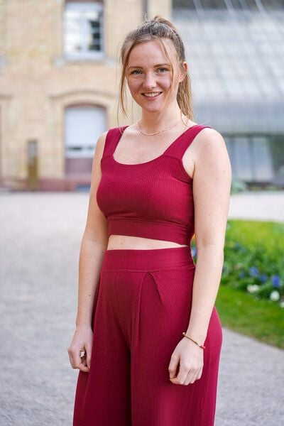 Vivien Joy Farrah Basic Crop Top von Vivien Joy