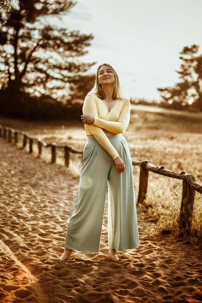 Vivien Joy High Waist Hose mit Falten - Farrah Comfy Pants von Vivien Joy