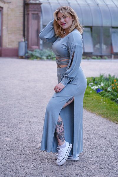 Vivien Joy High Waist Hose mit Schlitz - Farrah Comfy Pants mit Schlitz von Vivien Joy