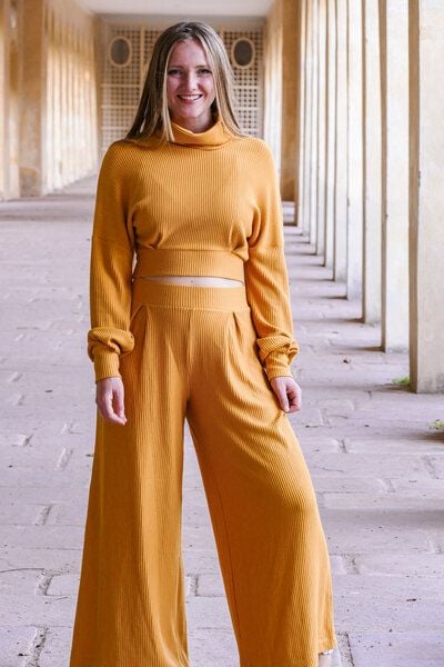 Vivien Joy Kurzer Rollkragenpullover - Aila Crop Pulli von Vivien Joy