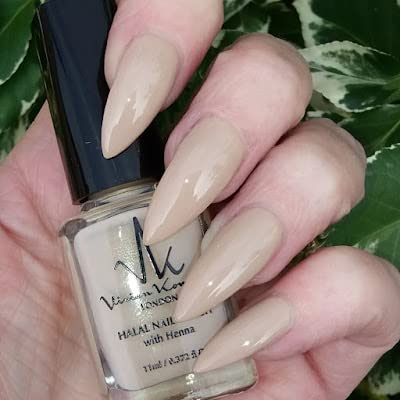 Vivien Kondor Henna Halal Permeable Nail Polish Ha06 Desert Sand 11 ml Vivien Kondor Henna Halal Permeable Nail Polish Ha06 Desert Sand 11 ml von VK Vivien Kondor London