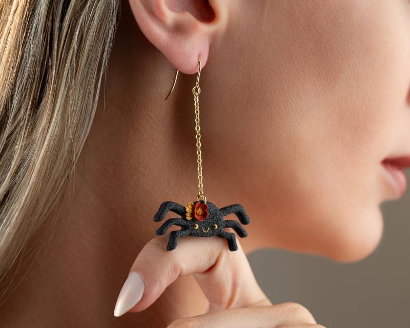Floral Spinne Ohrringe | Halloween Aus Fimo Netter Gruseliger Schmuck Geschenk |Gothik von Viviendesignstudio