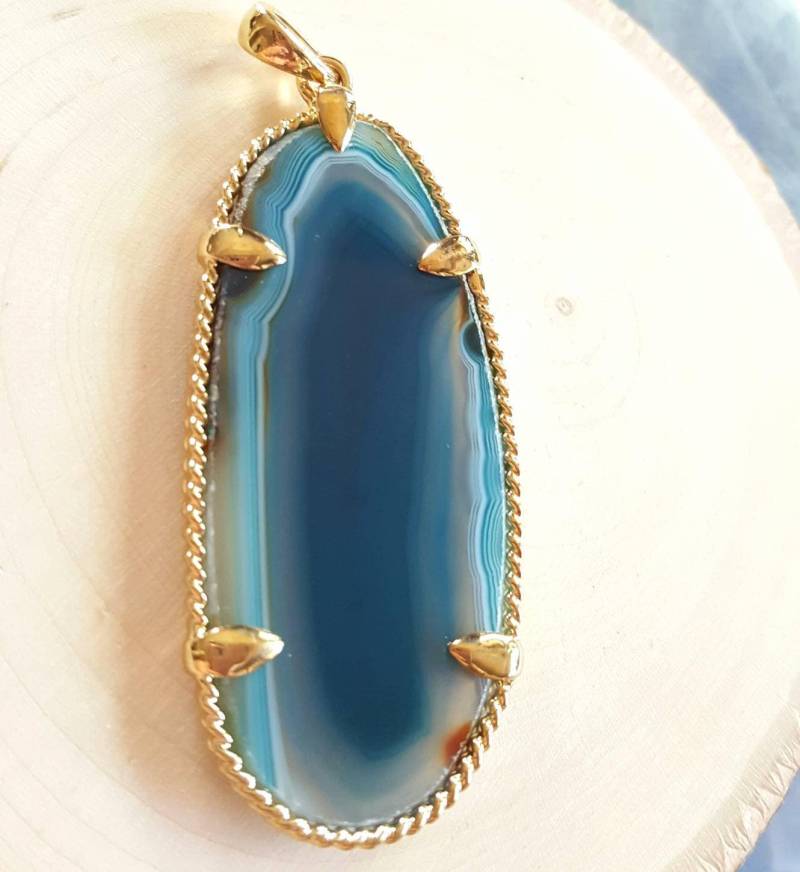 Aqua Blau Achat Anhänger, Blauer Stein & Weiß Geode Scheibe Blaue Kristall Anhänger Aqua Blau Achat Anhänger, Blauer Stein & Weiß Geode Scheibe Blaue Kristall Anhänger von VixenBEADSandJEWELRY