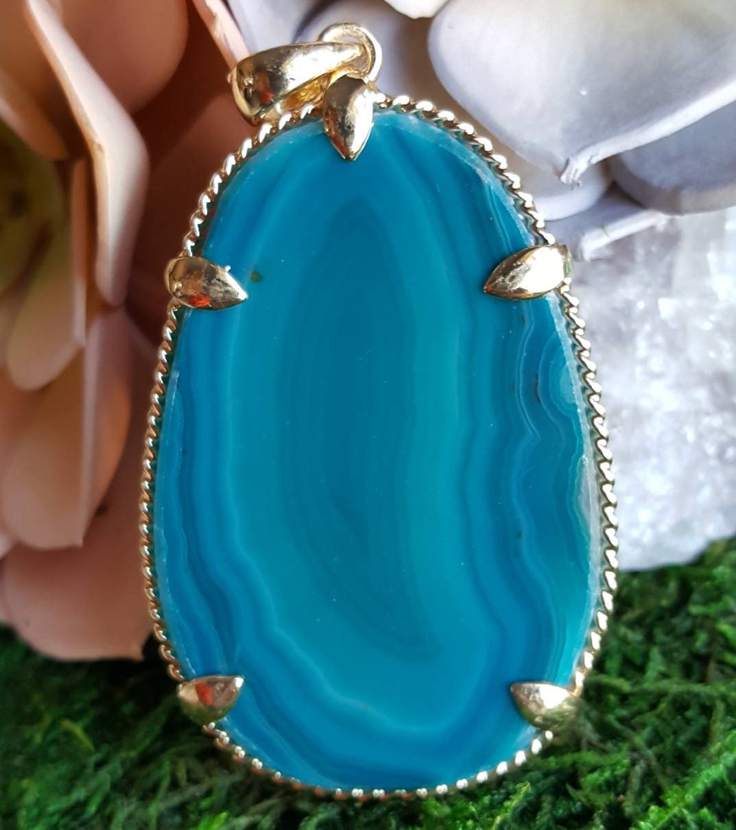Aqua Blau Achat Anhänger, Blauer Stein & Weiß Geode Scheibe Blaue Kristall Anhänger Aqua Blau Achat Anhänger, Blauer Stein & Weiß Geode Scheibe Blaue Kristall Anhänger von VixenBEADSandJEWELRY