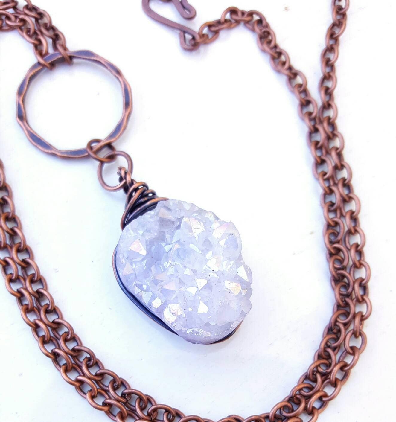 Glitzernde Druzy Halskette, Anhänger, Handgemachte Kupfer Schmuck Geschenk Glitzernde Druzy Halskette, Anhänger, Handgemachte Kupfer Schmuck Geschenk von VixenBEADSandJEWELRY