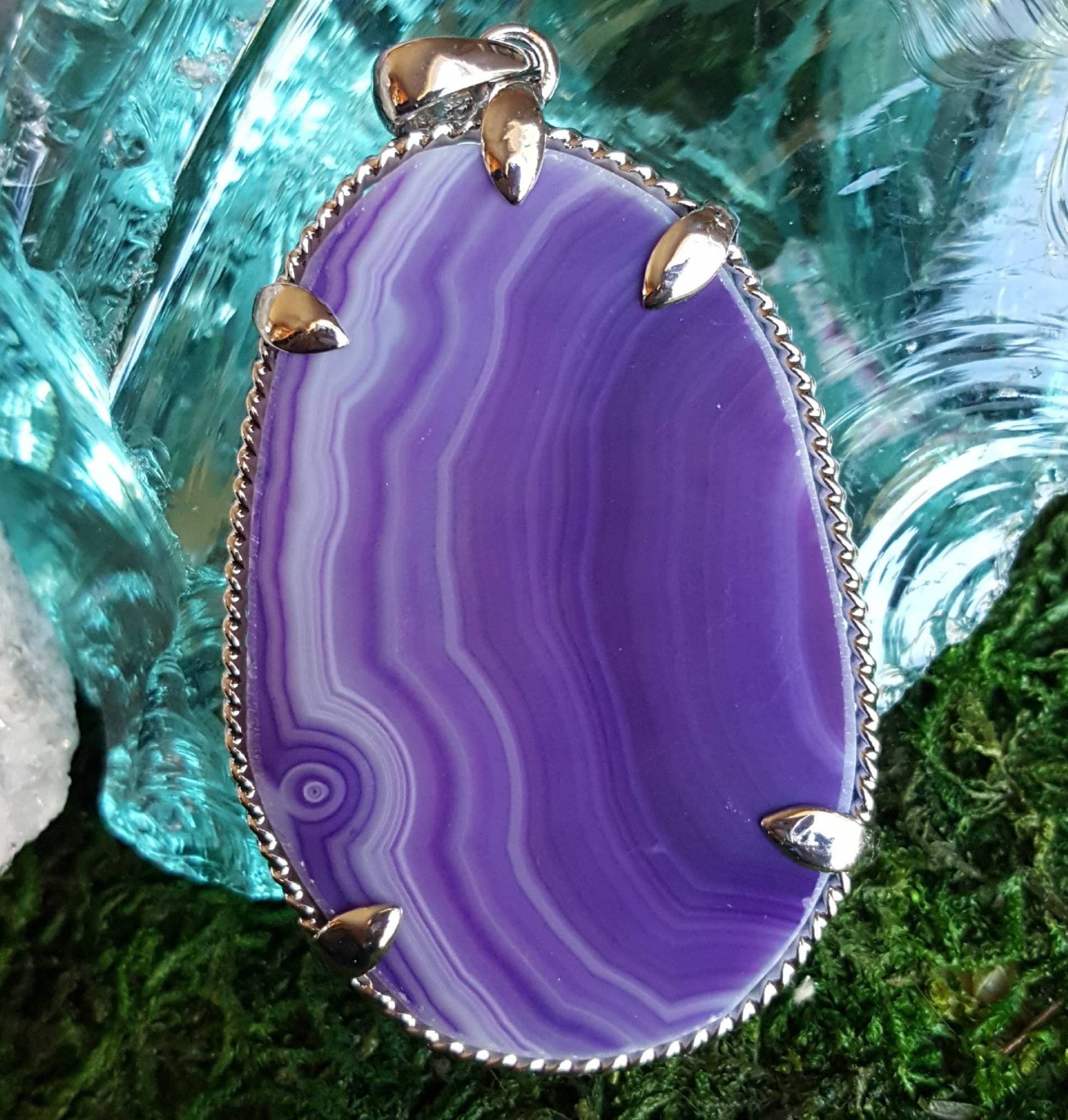 Lila Achat Scheibe Anhänger, Lila Stein Und Silber Fokal Kristall Anhänger Lila Achat Scheibe Anhänger, Lila Stein Und Silber Fokal Kristall Anhänger von VixenBEADSandJEWELRY