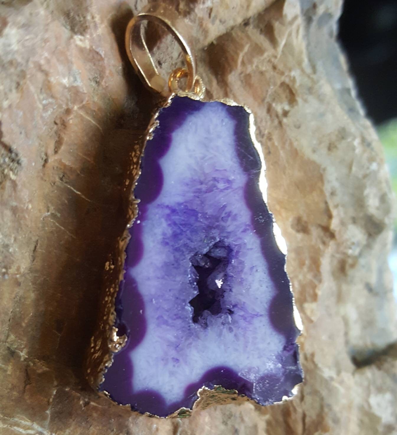 Lila Geode Anhänger, Lila Druzy Stein Fokal Kristall Achat Scheibe Anhänger von VixenBEADSandJEWELRY