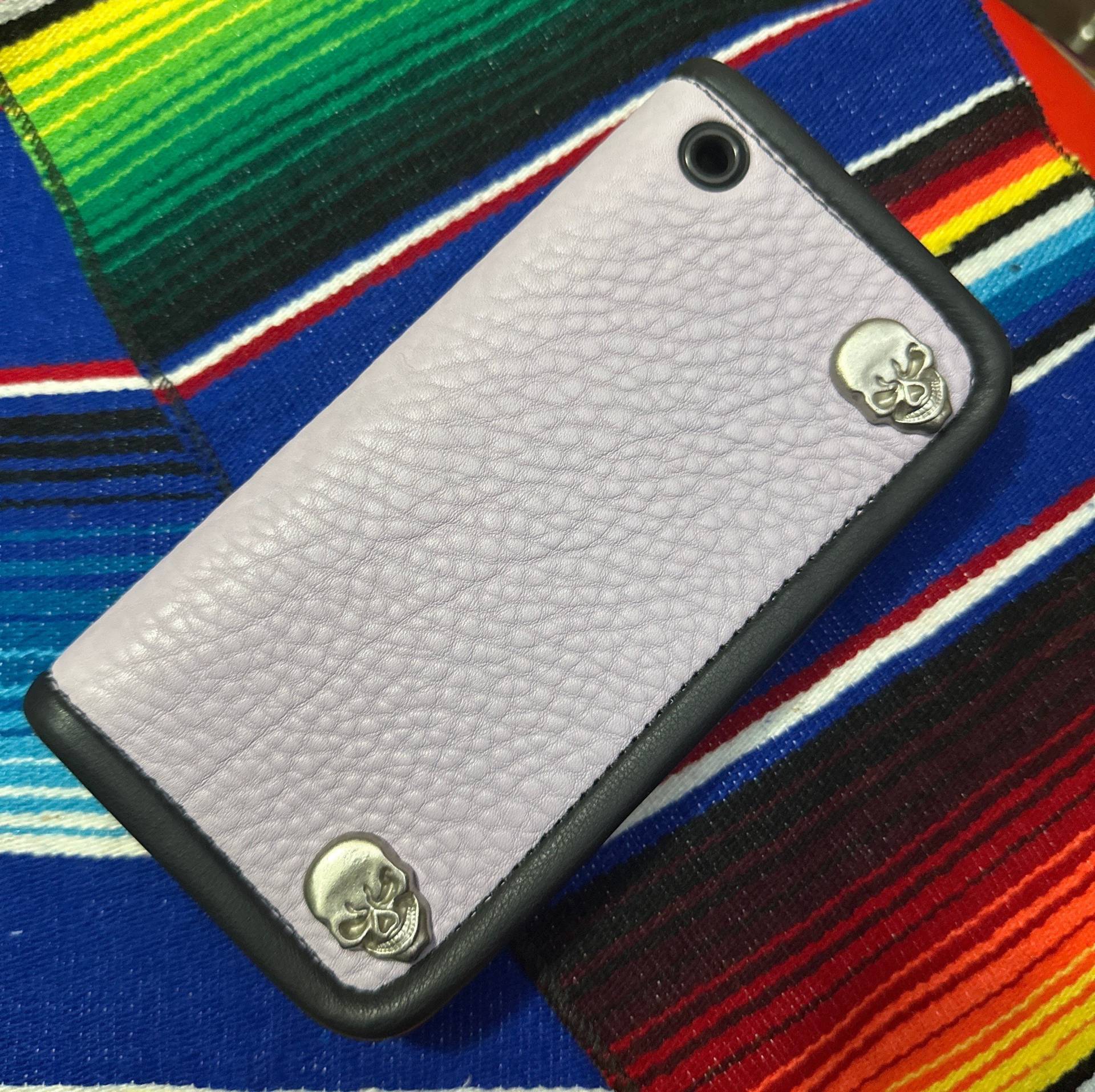 Biker Schädel Echtes Leder Snap Wallet Gerollte Lederkante Nach Maß Gebaut Letzte Reittier Öse Für Kette Lila Hochzeitsgeschenk Geburtstag Biker Schädel Echtes Leder Snap Wallet Gerollte Lederkante Nach Maß Gebaut Letzte Reittier Öse Für Kette Lila Hochzeitsgeschenk Geburtstag von VixenCustomsArt