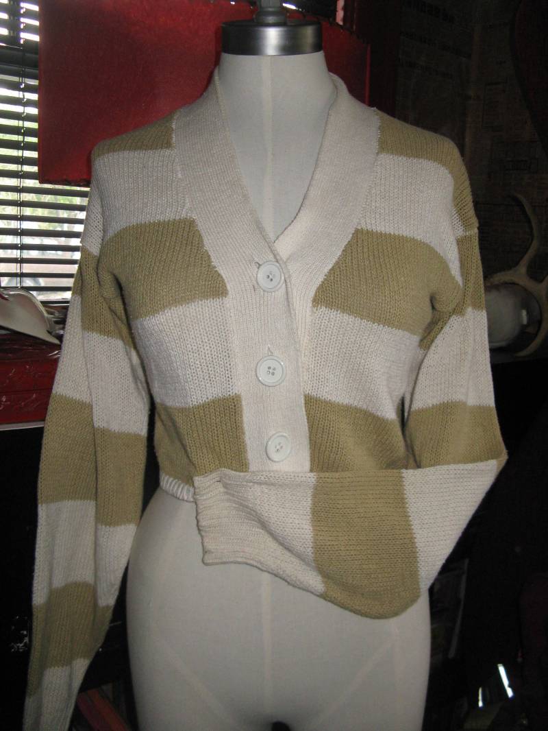1985 Cropped Striped New Wave Valley Girl Striped Pullover von VixenVintage