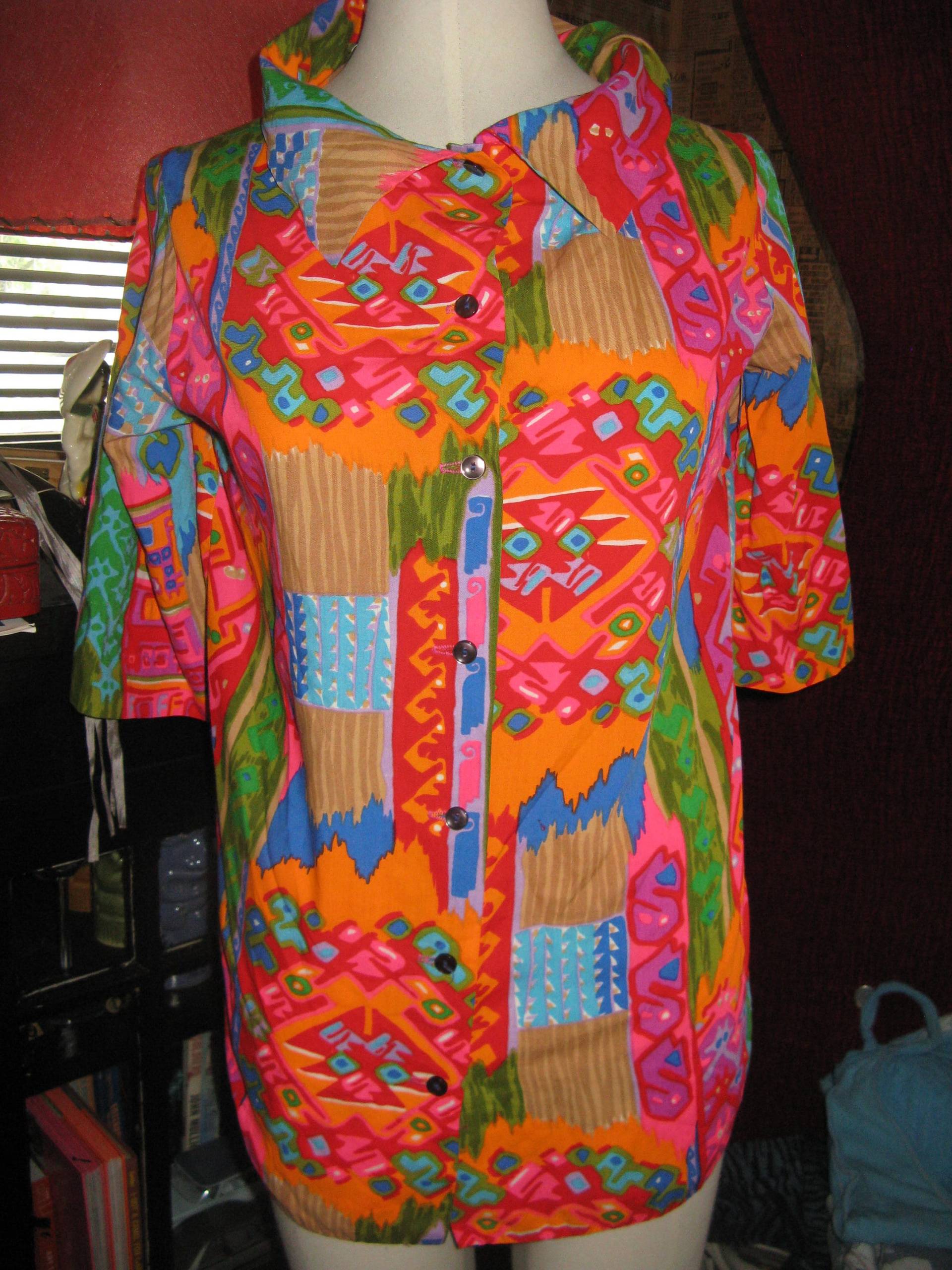 Pop Art Neon Tiki Hawaiihemd Hula Shirt Spitzenbluse von VixenVintage