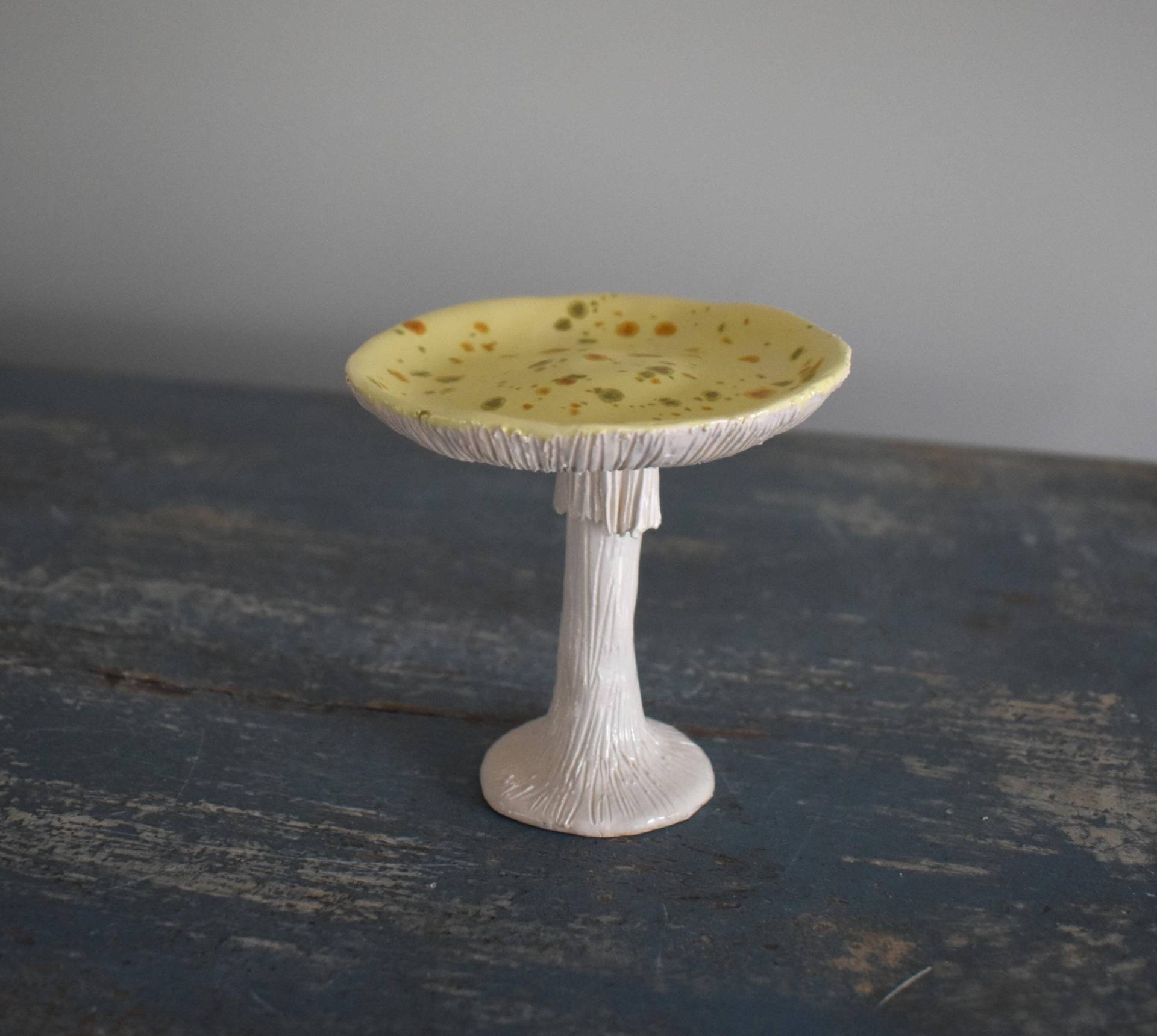 Keramik Trippy Gelber Pilz Trinket Ständer Keramik Trippy Gelber Pilz Trinket Ständer von VizionsByVee