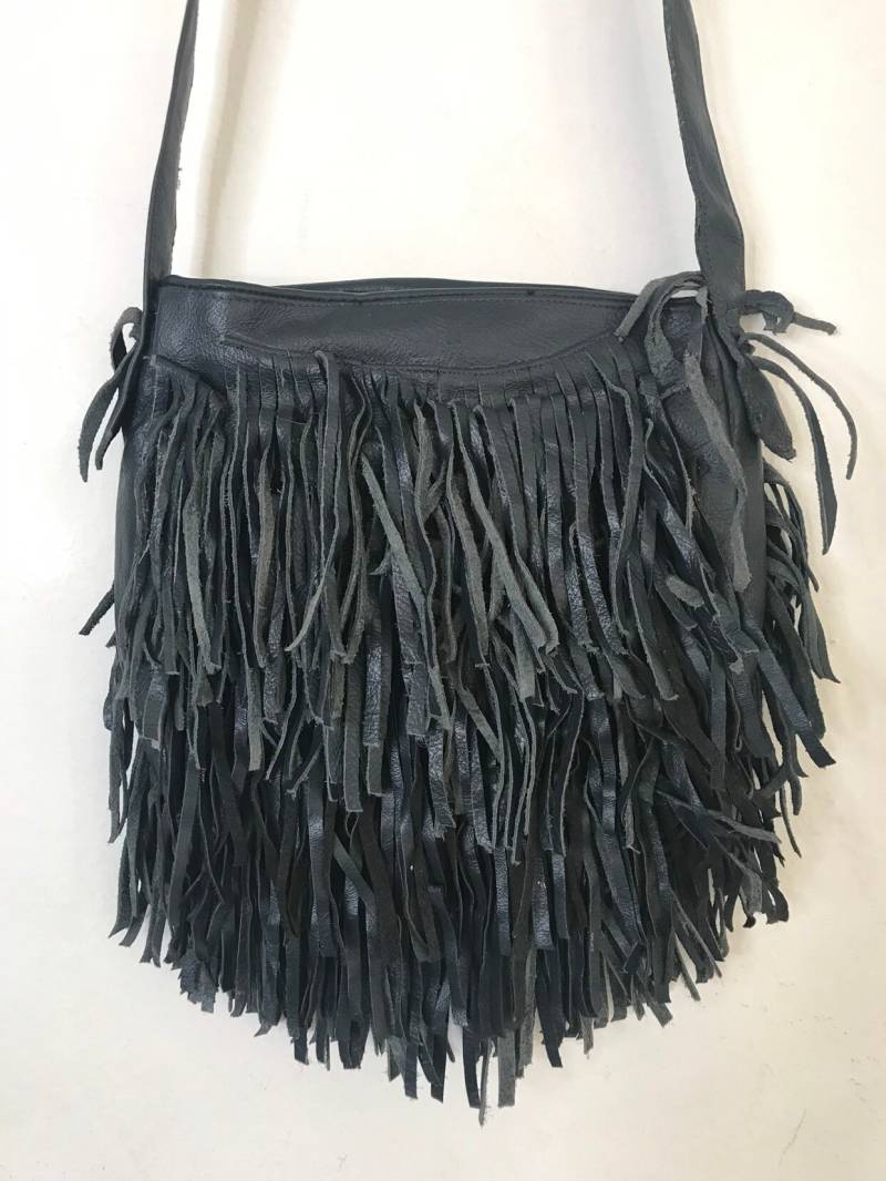 Dunkelblaue Leder Cross Body Fransentasche von VladVintage19