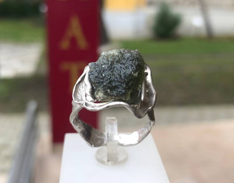 Handgemachter Sterling Silber Moldavit Ring Echter Tektit Edelstein von Vltavin