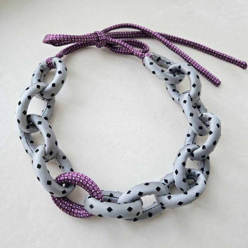 Einzigartige 100% Seide Halskette Aus Recycelten Krawatten Textil Statement Gliederkette von VmCreativeUpcycling