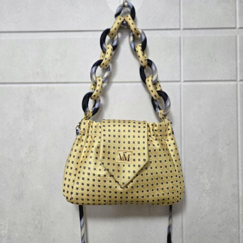 Upcycled Seidenkrawatten-Handtasche - Einzigartige Nachhaltige Accessoire Kleine Seidentasche Mit Weichem Kettengriff Abendtasche von VmCreativeUpcycling