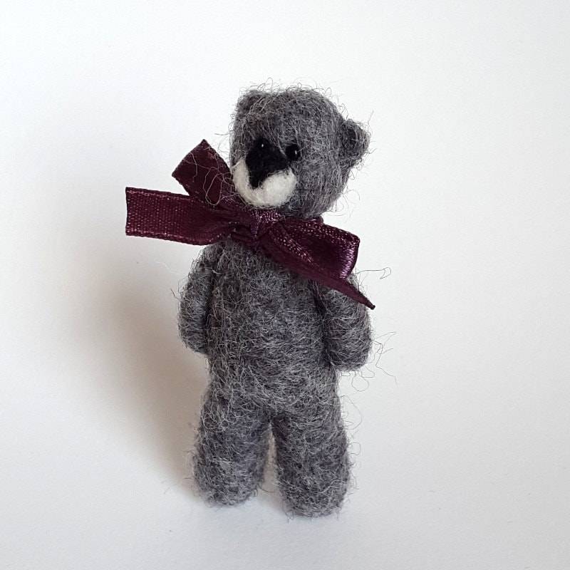 Bär Brosche, Nadelgefilzter Teddy Bär Brosche, Nadelgefilzter Teddy von VoDiHandmade