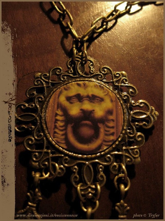 Door Keeper Foto Halskette Mittelalter - Tragbarer Fotoschmuck Door Keeper Foto Halskette Mittelalter - Tragbarer Fotoschmuck von Vocisconnesse