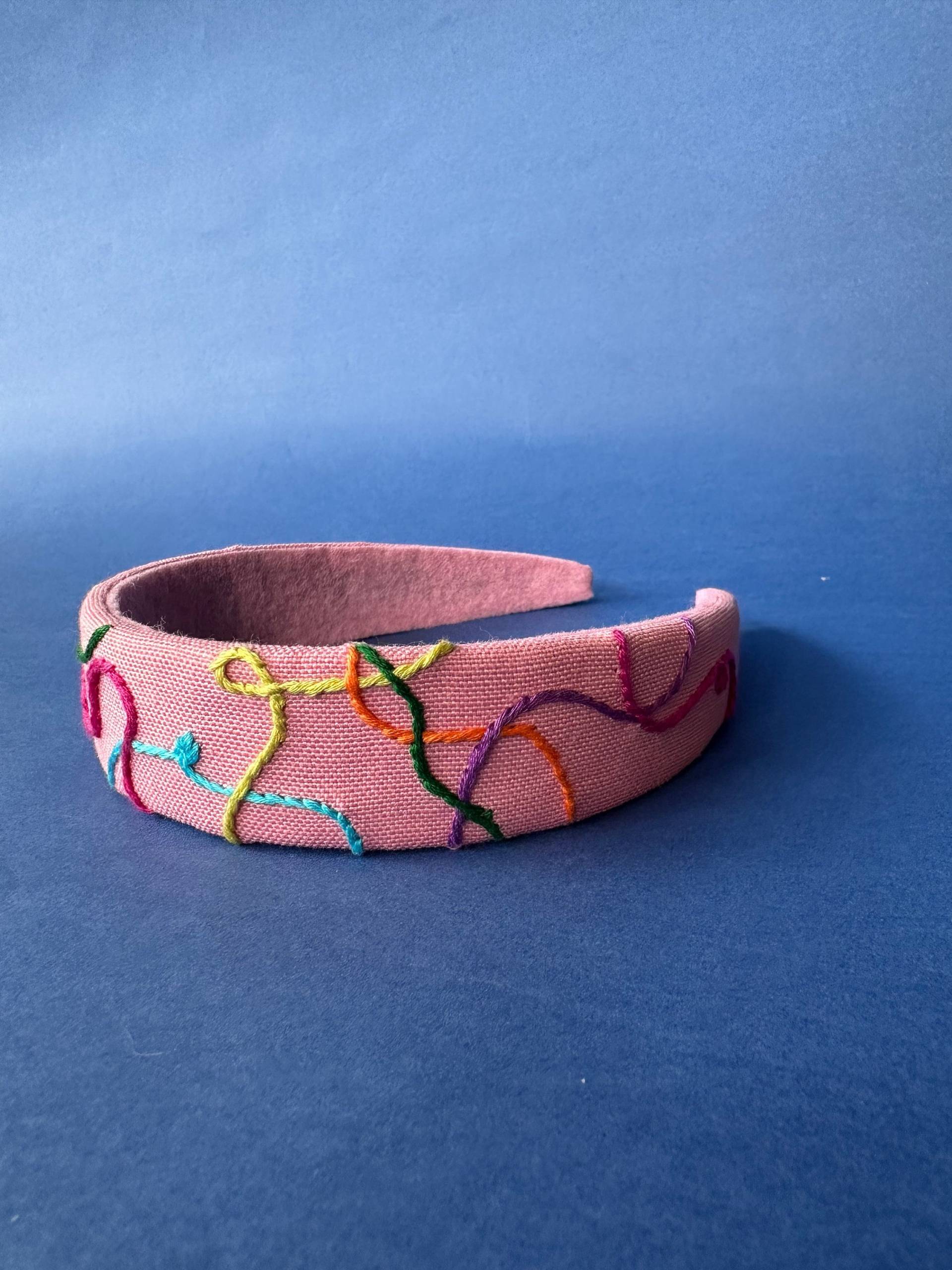 Rosa Besticktes Stirnband, Vintage Handbesticktes Einzigartiges Haarband von VoelEmbroideryStore