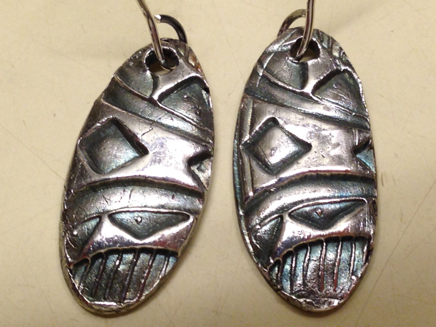 Feinsilber, Handgemachte Original Ohrringe, Jede Für Sich Hergestellt. Mit Sterling Silber Ohrhaken Und Links Feinsilber, Handgemachte Original Ohrringe, Jede Für Sich Hergestellt. Mit Sterling Silber Ohrhaken Und Links von VogaVonHearl