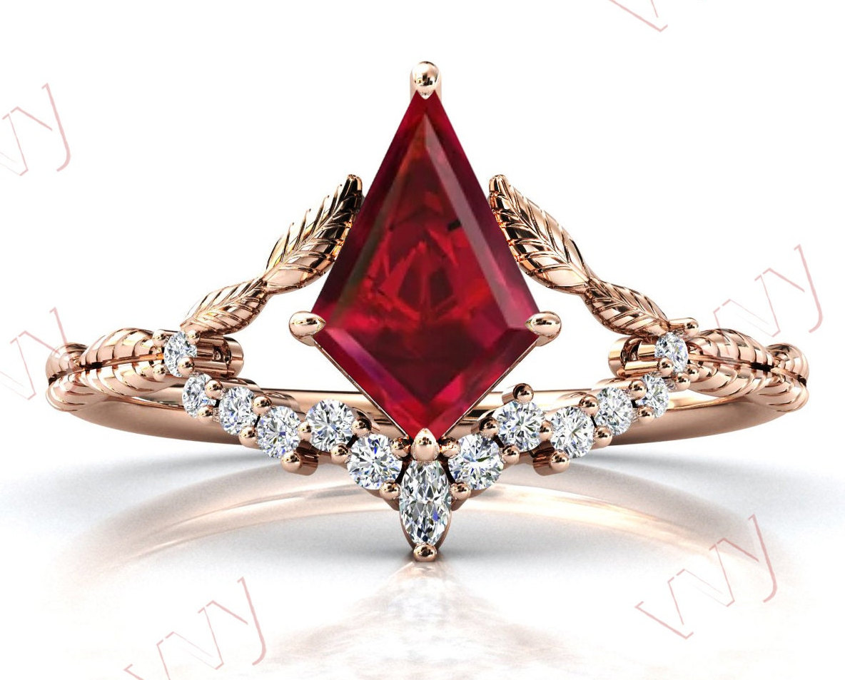 Antik Kite Shaped Red Rubin Verlobungsring Für Sie 14K Gold Blatt Stil Ehering Vintage Braut Ring Frauen Jahrestag von VogueJewelStudio